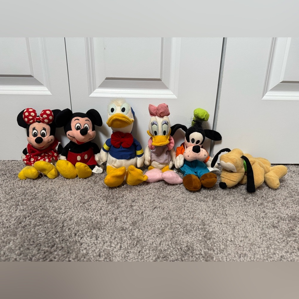 Mickey & Friends Disney Vintage beanie plushies